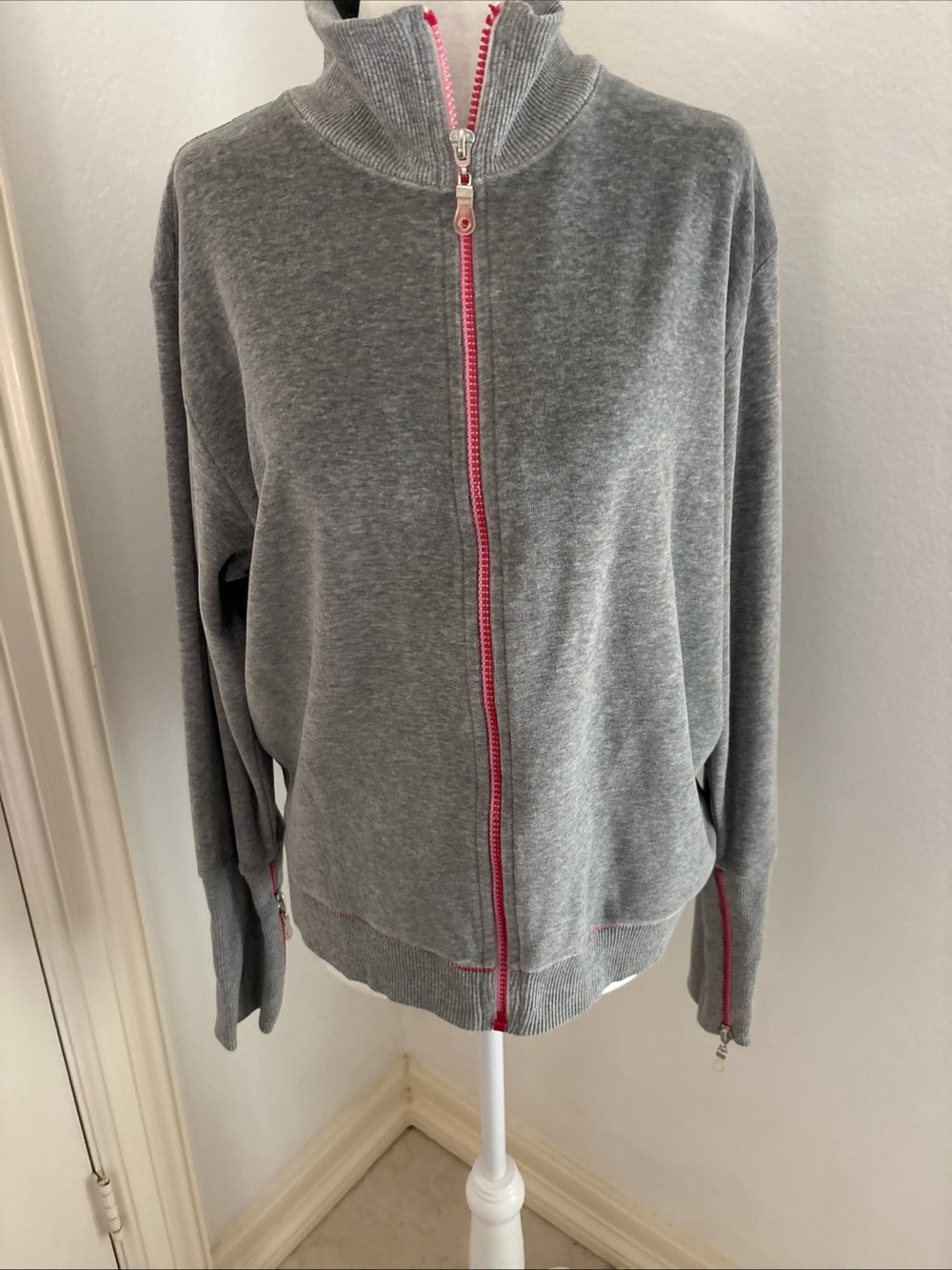 Natori Gray Sweatshirt with Pink Tag